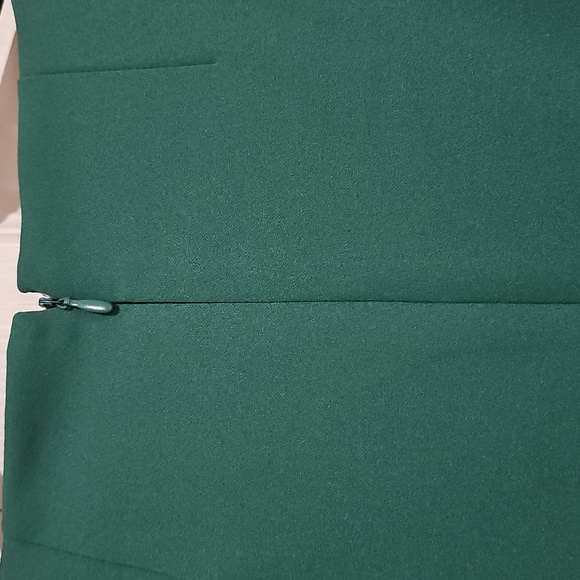 💚 Calvin Klein Asymmetrical Sheath Dress | Emerald Green | Size 6 - Picture 6 of 7